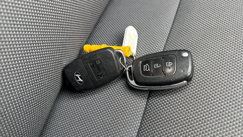 Hyundai i20 1.2 MPi SE 5dr Petrol Hatchback